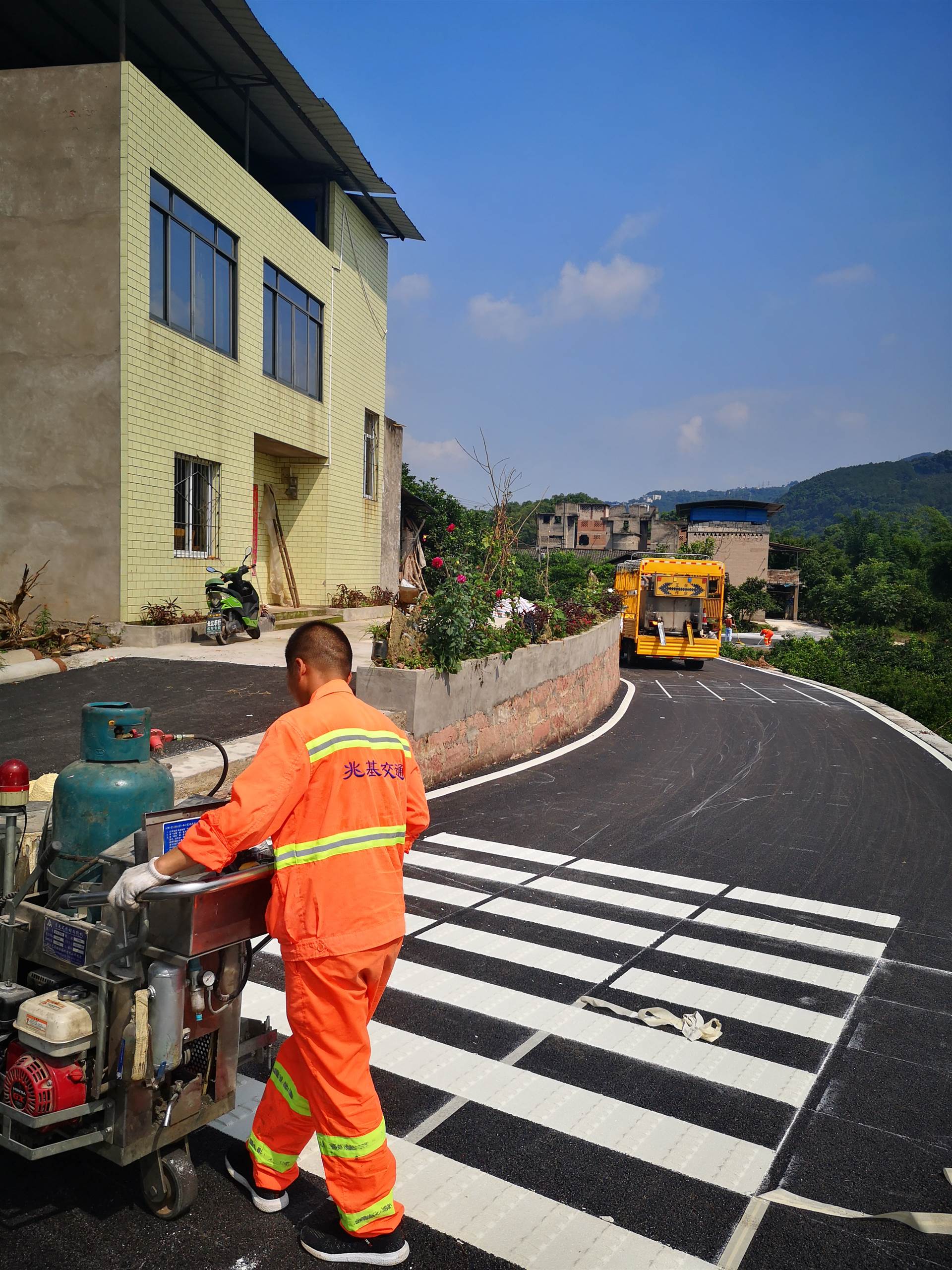 马路划线(马路划线标识大全)